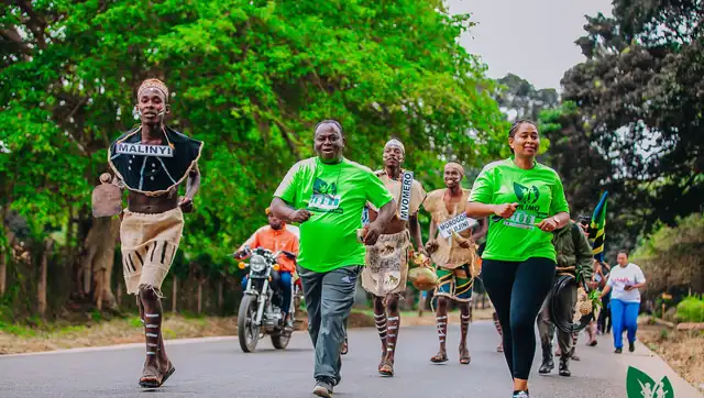 2022 · Morogoro: traditional dancers on the course